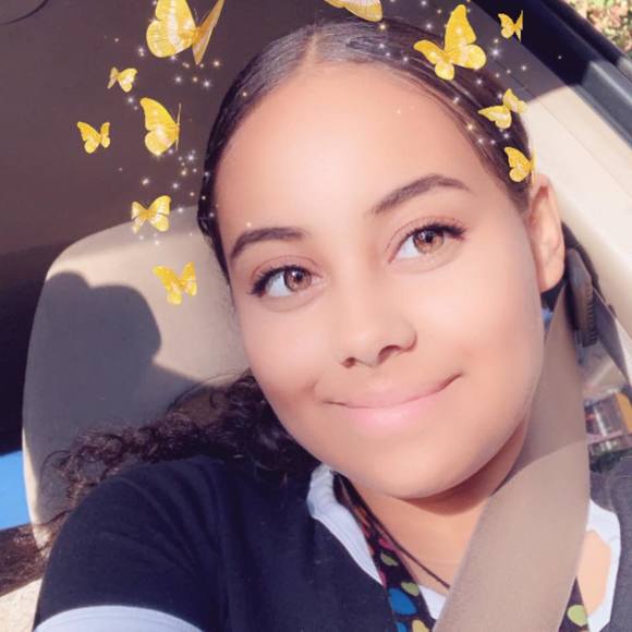 Meet your Posher, Isabelle - Picture 1 of 1